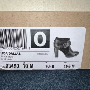 Clark’s, real leather ankle boots